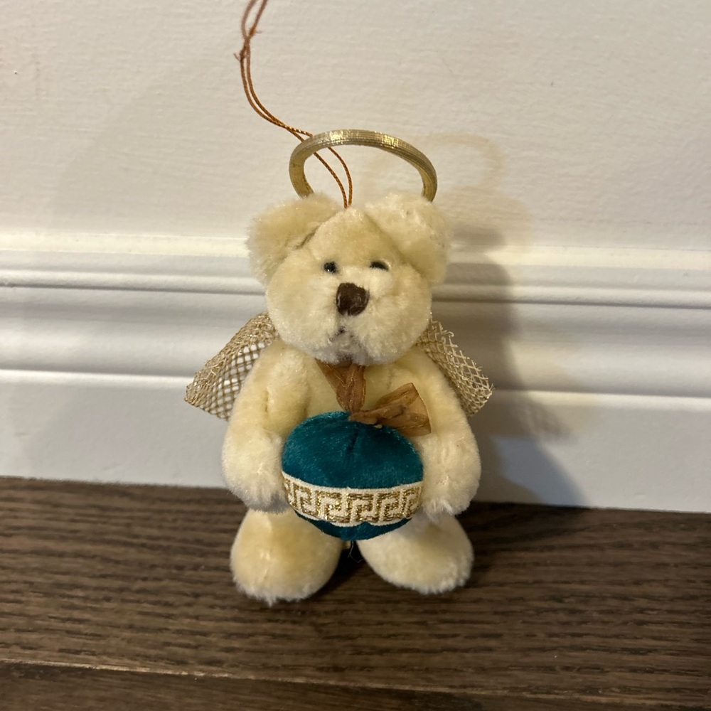 Russ Berrie Cream Bear Ornament with Teal Ball